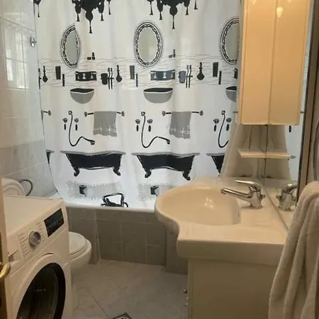 House Of Harmony * Paralía